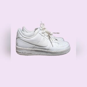 NIKE Air Force Ones Low Classic Style